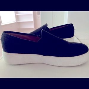 Steve Madden slip on sneakers. Size 8